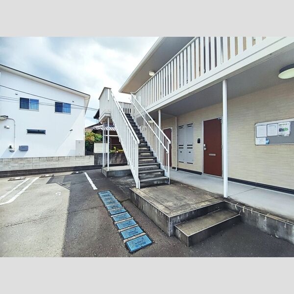 エントランス (エントランス)