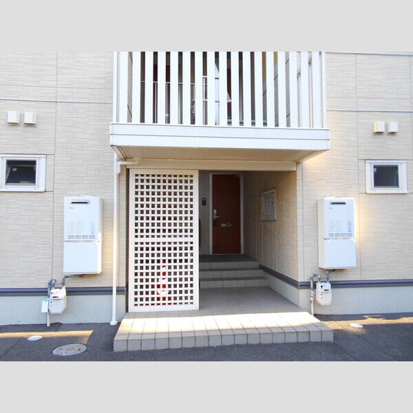 エントランス (エントランス)