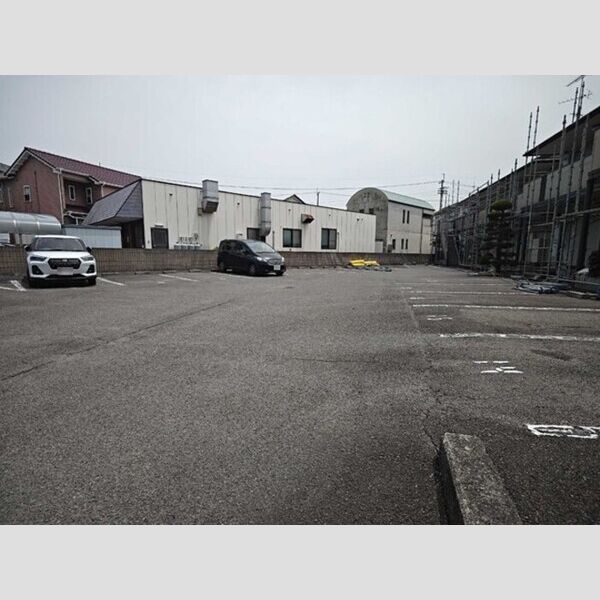 駐車場 (駐車場)