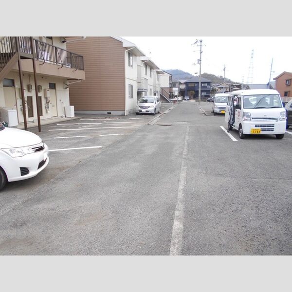 駐車場 (駐車場)