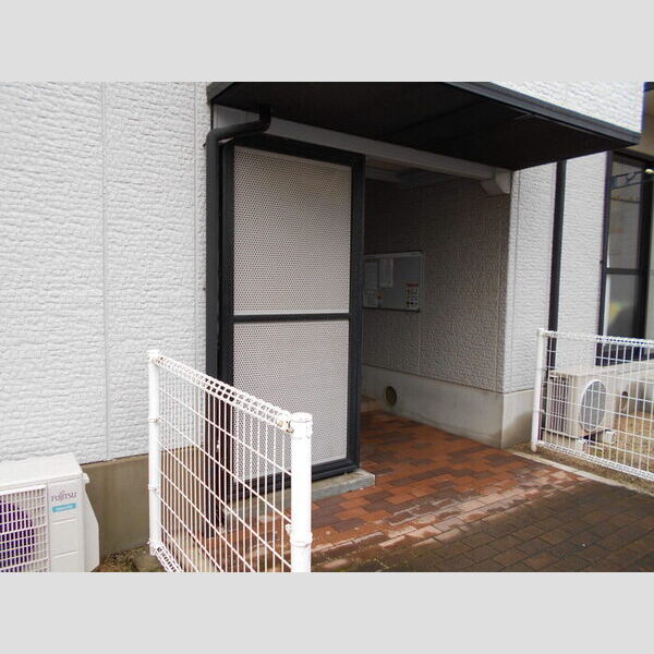 エントランス (エントランス)