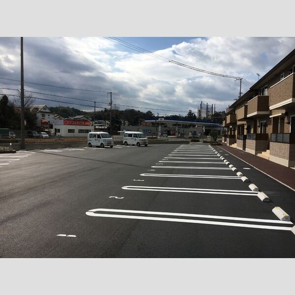 駐車場 (駐車場)