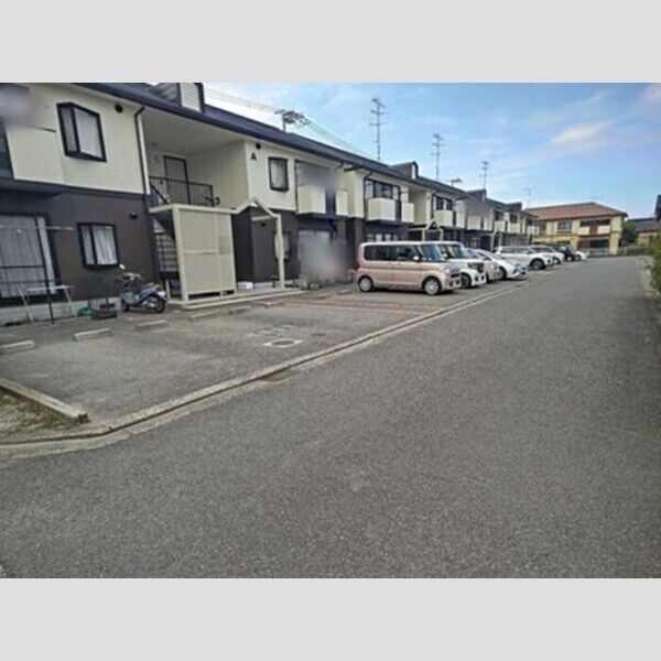 駐車場 (駐車場)