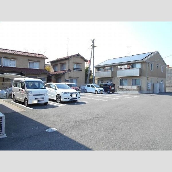 駐車場 (駐車場)