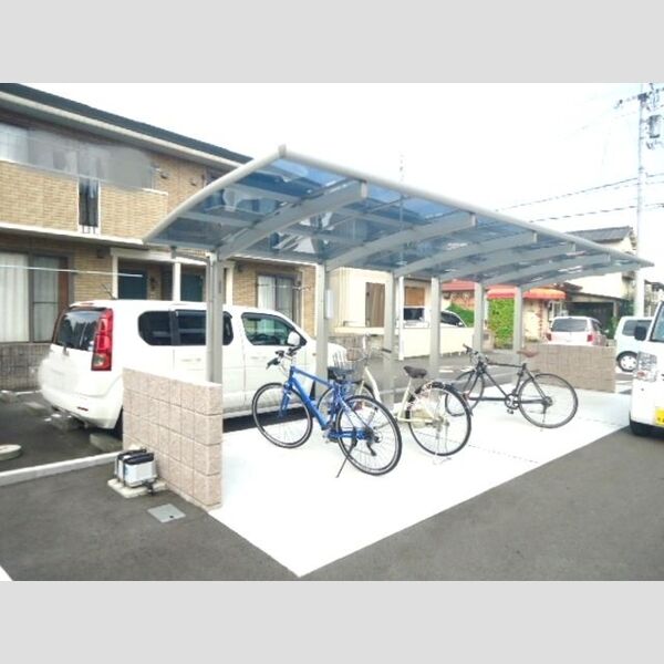 現地周辺 (駐輪場)