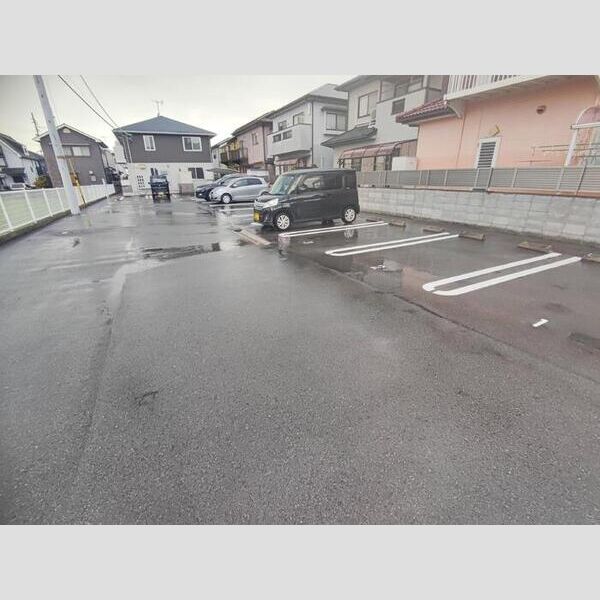 駐車場 (駐車場)