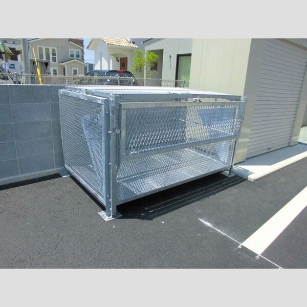 現地周辺 (ゴミ捨て場)