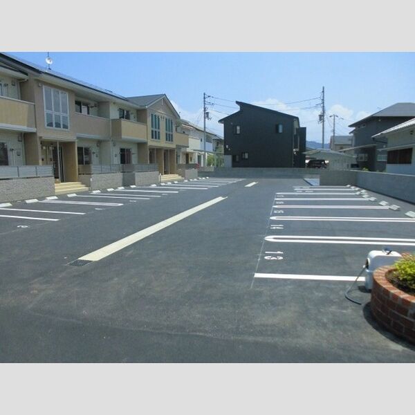 駐車場 (駐車場)