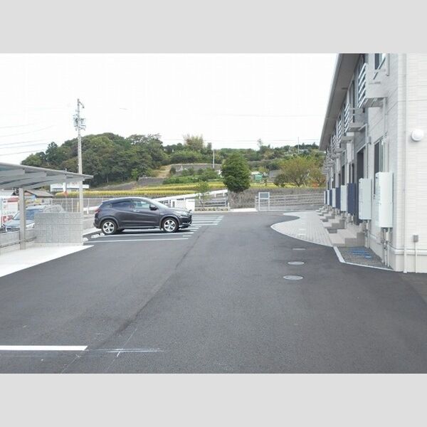 駐車場 (駐車場)