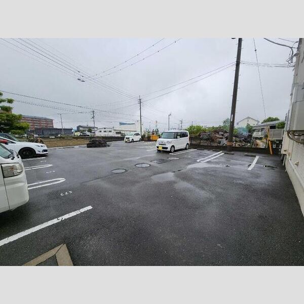 駐車場 (駐車場)