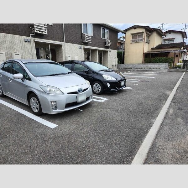 駐車場 (駐車場)