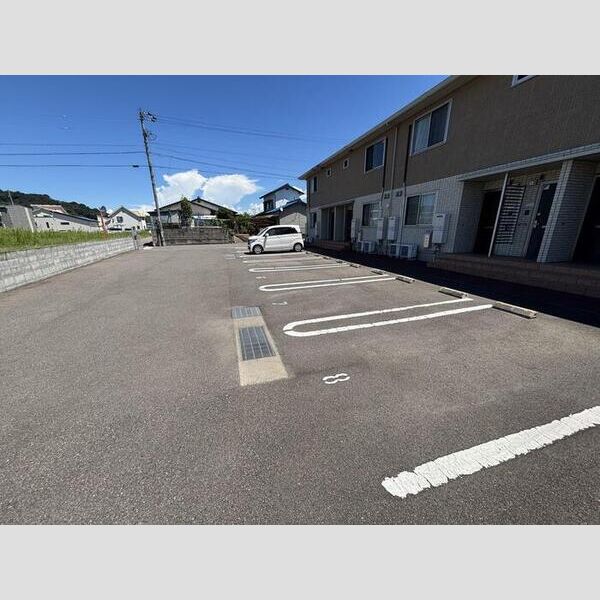 駐車場 (駐車場)