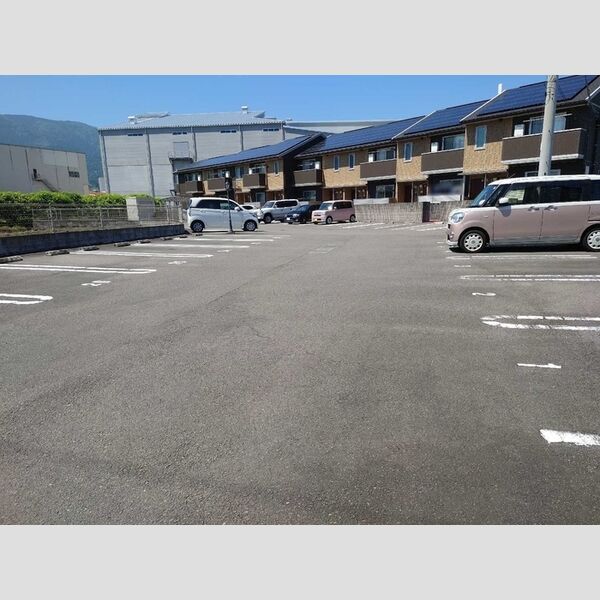 駐車場 (駐車場)