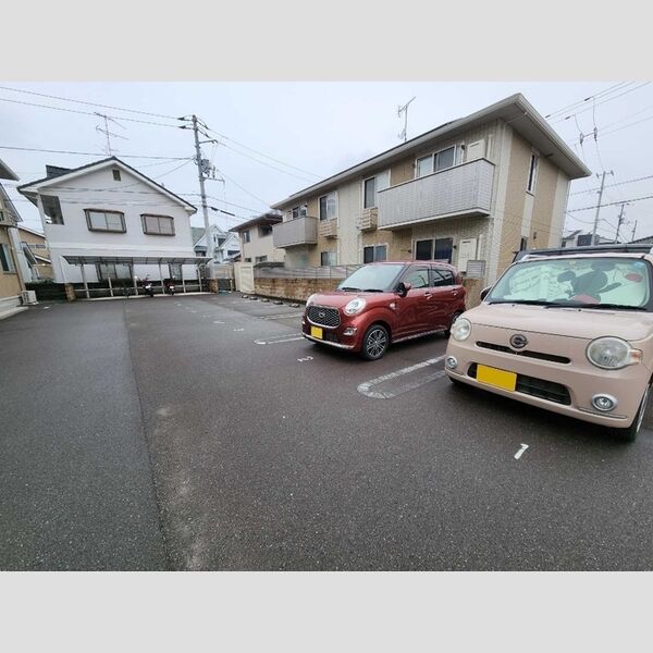 駐車場 (駐車場)
