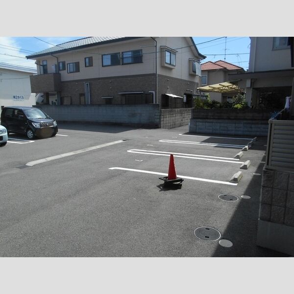 駐車場 (駐車場)