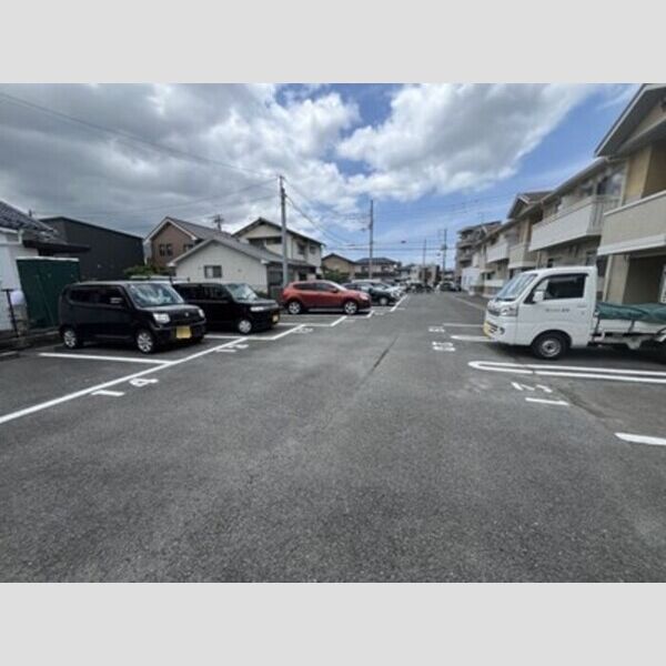 駐車場 (駐車場)