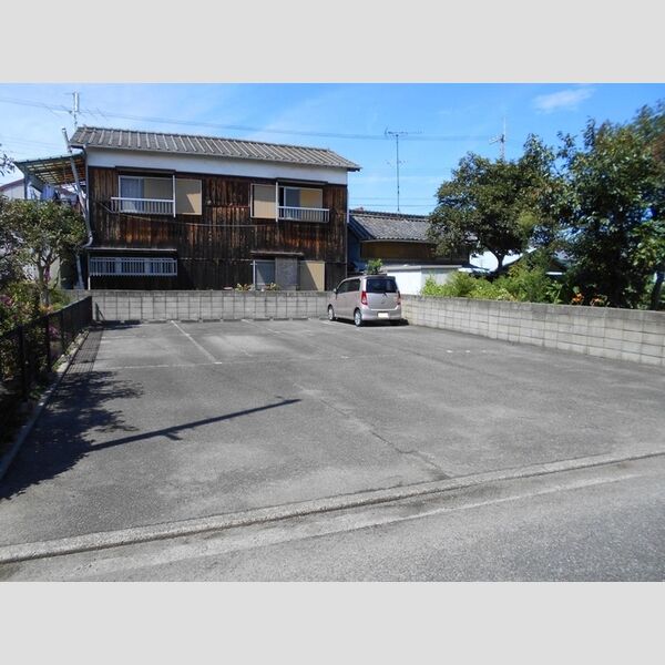 駐車場 (駐車場)