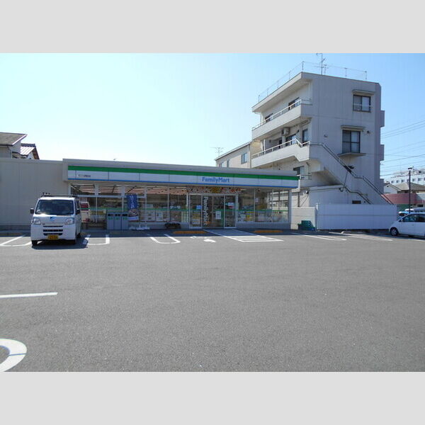 駐車場 (ファミリーマート松山山西店(100m))