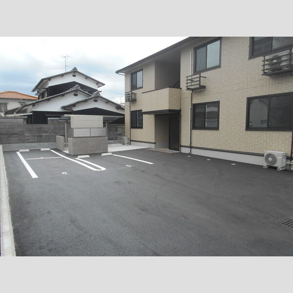 駐車場 (駐車場)