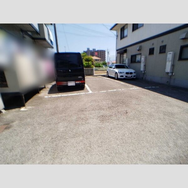駐車場 (駐車場)