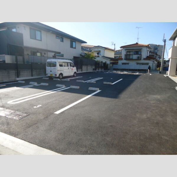 駐車場 (駐車場)