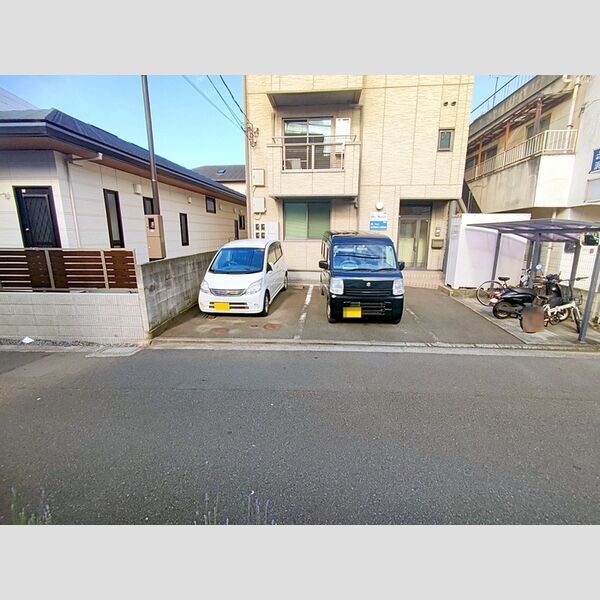 駐車場 (駐車場)