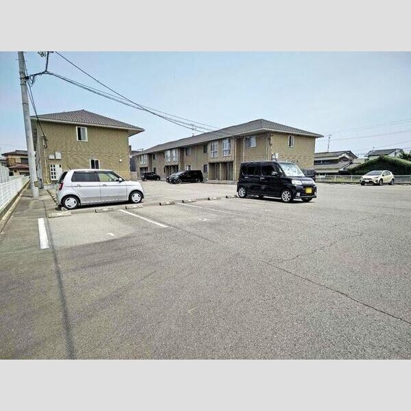 駐車場 (駐車場)