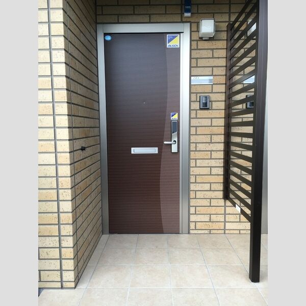 エントランス (玄関)