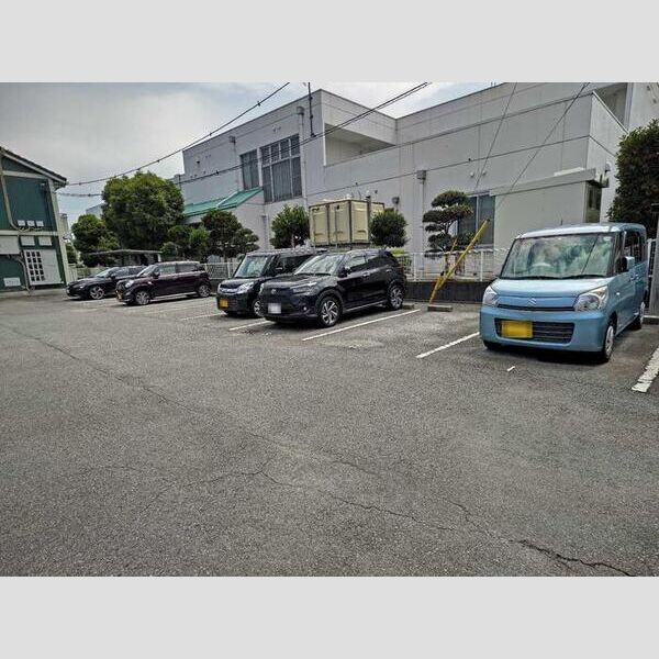 駐車場 (駐車場)