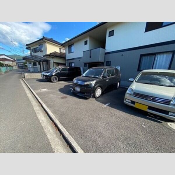 駐車場 (駐車場)