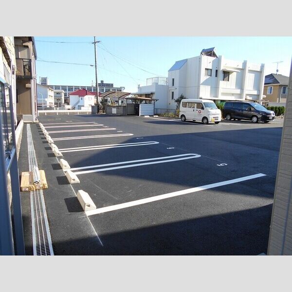 駐車場 (駐車場)