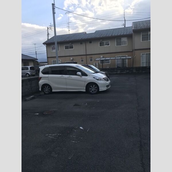 駐車場 (駐車場)