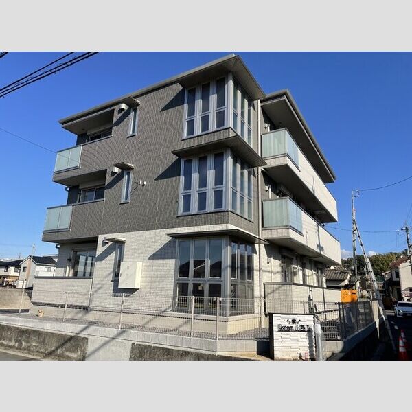 建物外観 (外観写真)