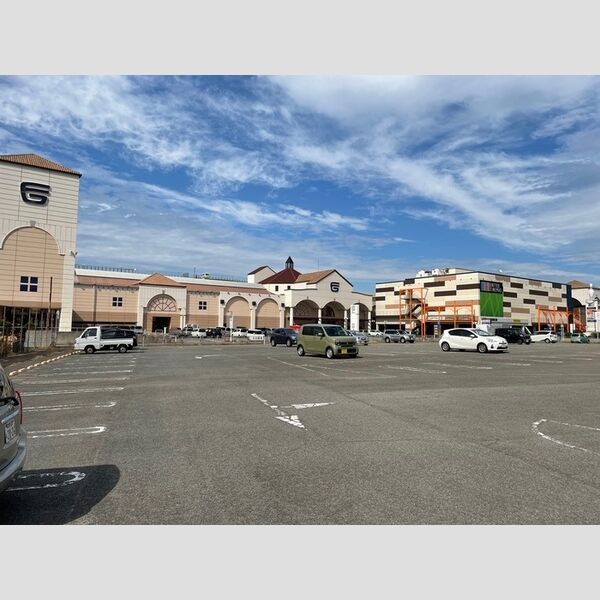 現地周辺 (フジグラン今治　約957m)