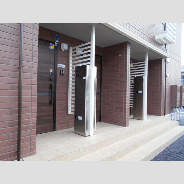 エントランス (エントランス)