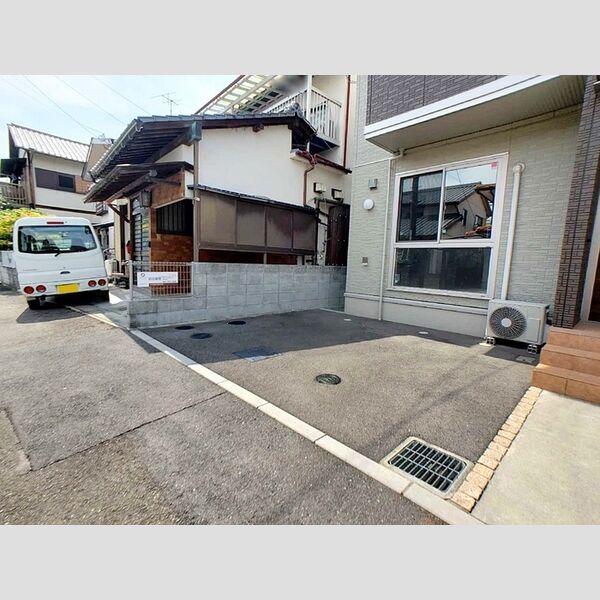 駐車場 (駐車場)