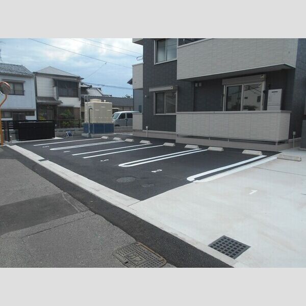 駐車場 (駐車場)