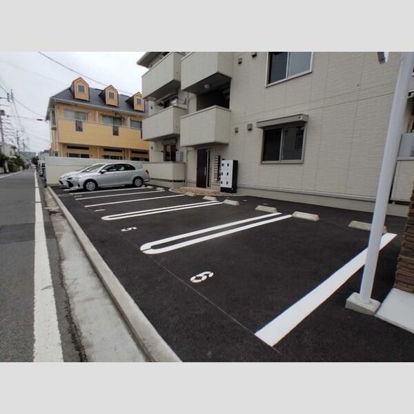 駐車場 (駐車場)