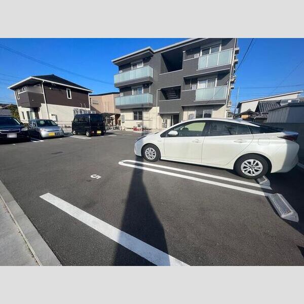 駐車場 (駐車場)