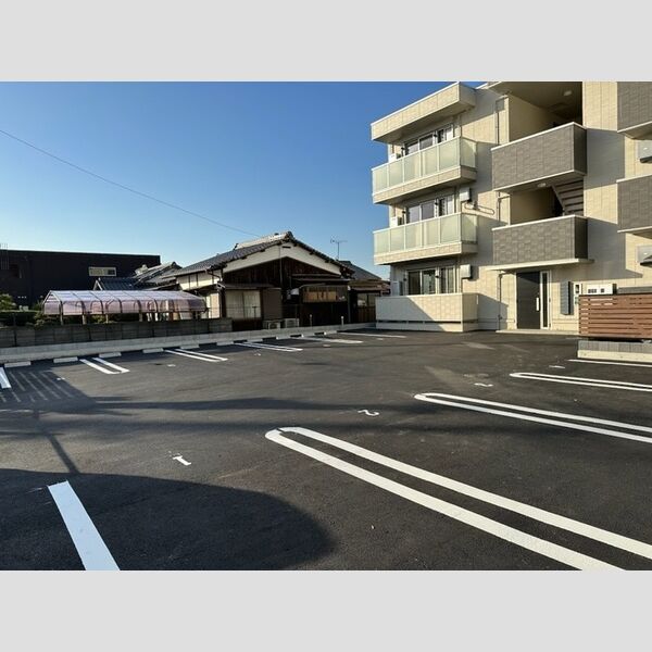 駐車場 (駐車場)