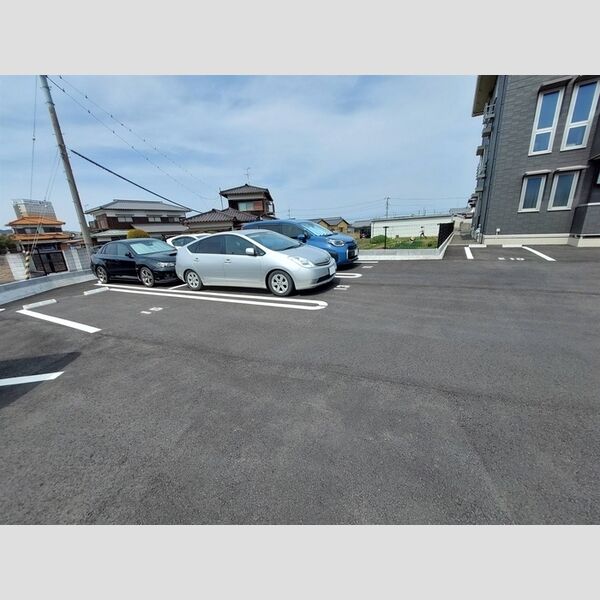 駐車場 (駐車場)