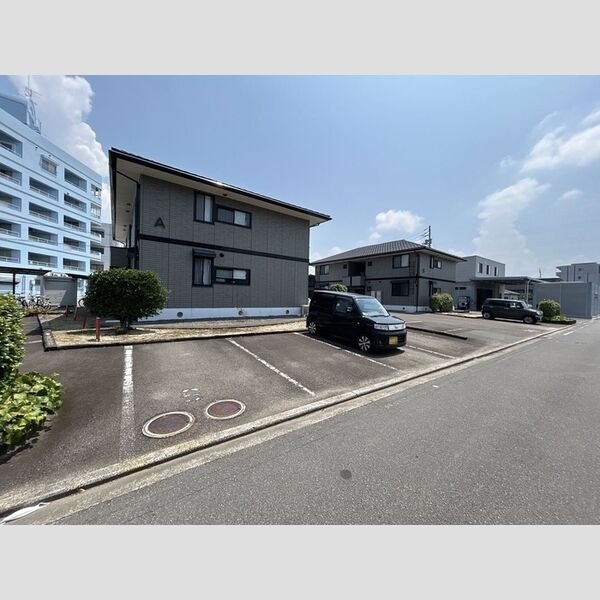 駐車場 (駐車場)