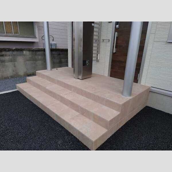 エントランス (エントランス)