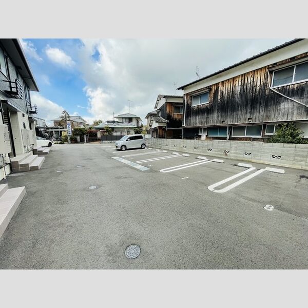駐車場 (駐車場)