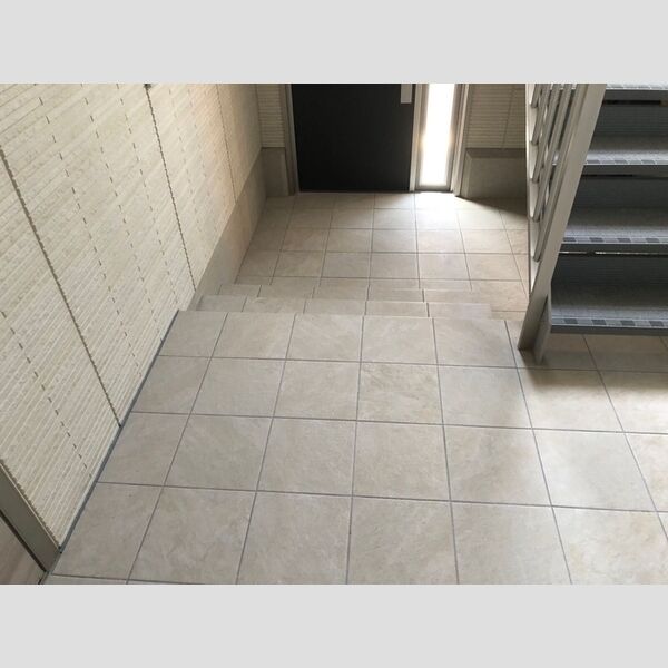 現地周辺 (ロビー)