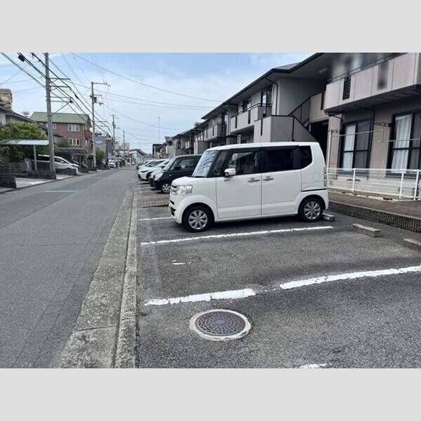 駐車場 (駐車場)
