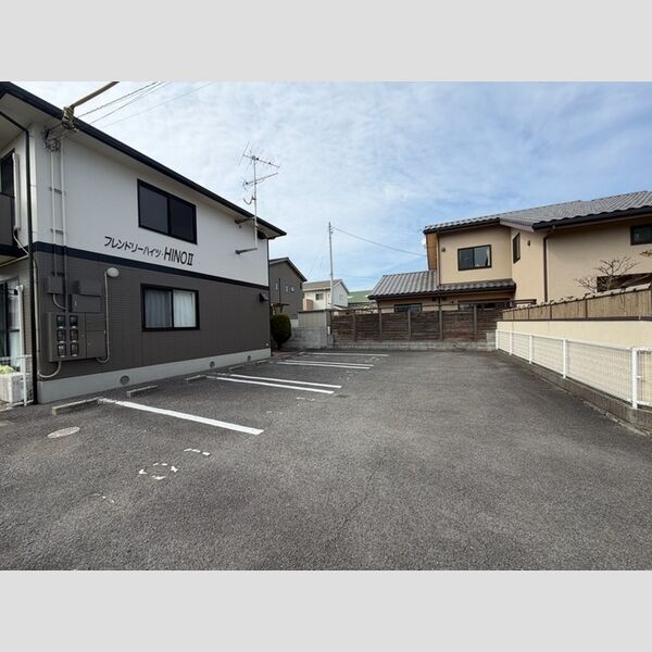 駐車場 (駐車場)