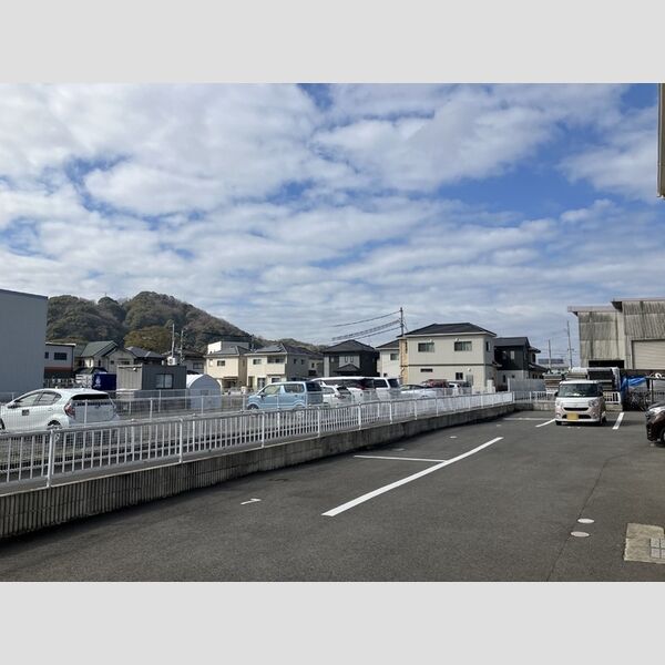 駐車場 (駐車場)