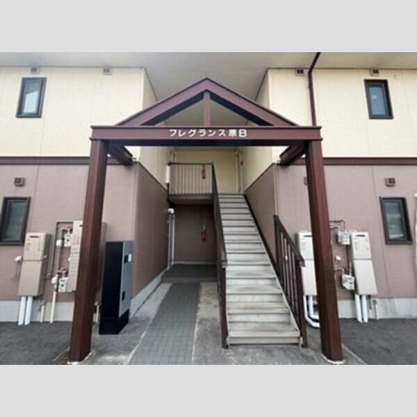 エントランス (エントランス)