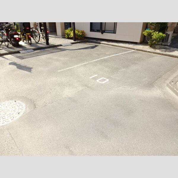 駐車場 (駐車場)